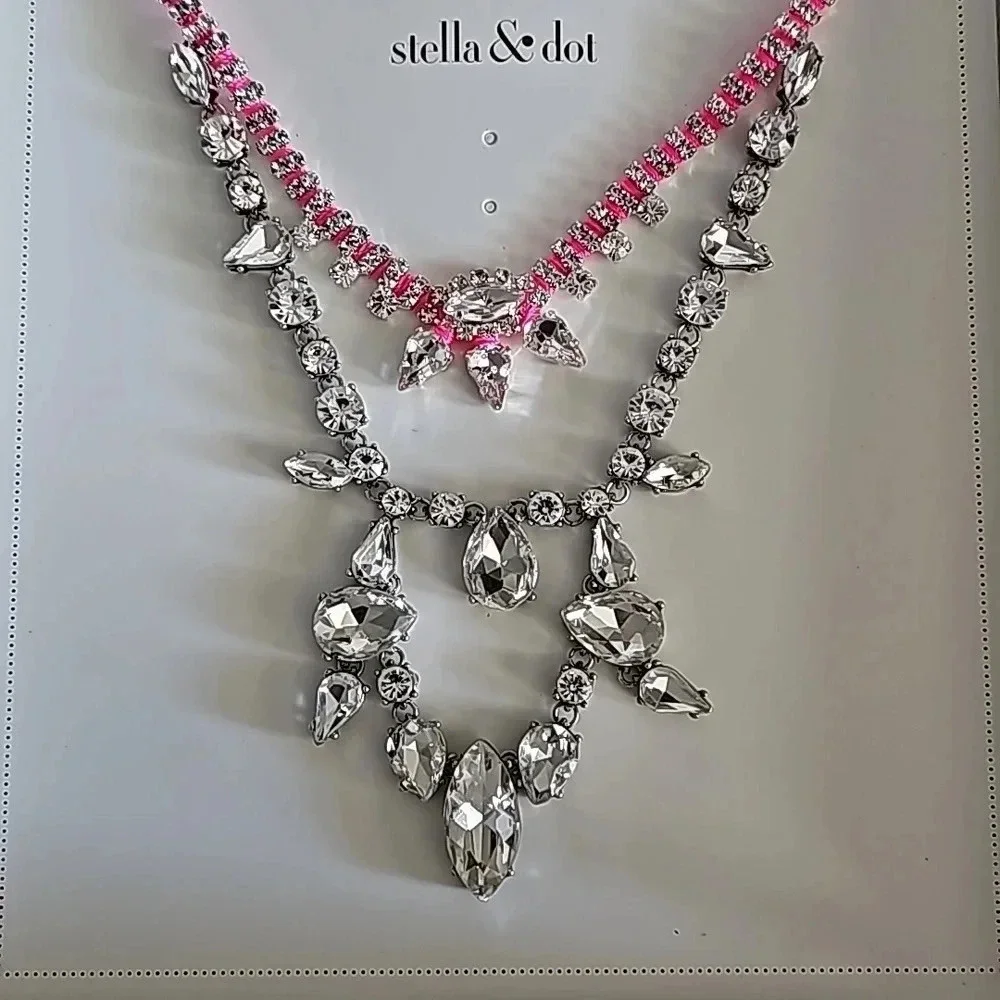 Stella & Dot Necklace - Picture 2 of 2